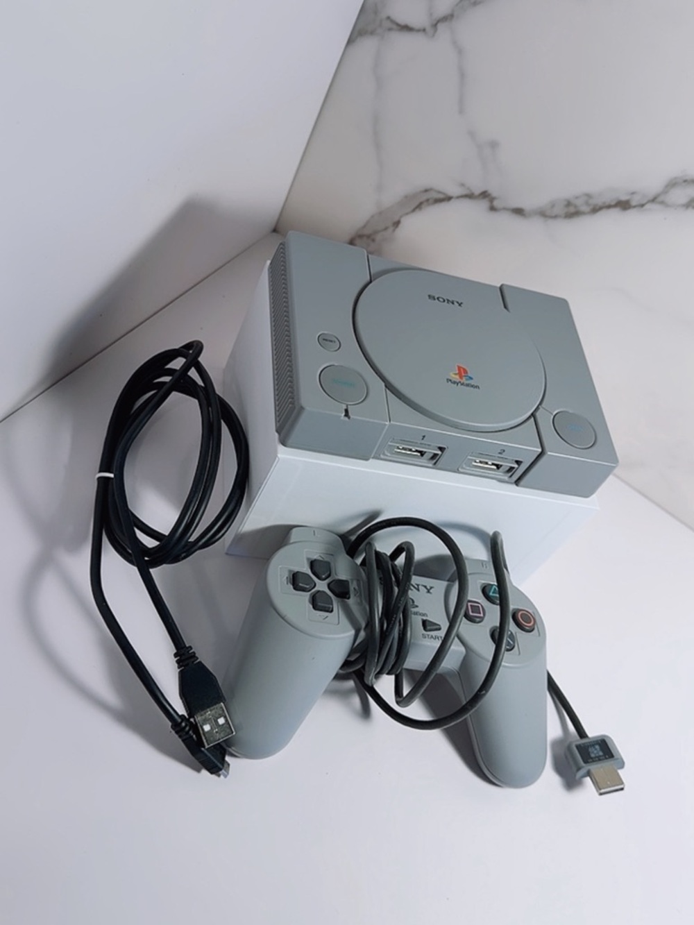 Sony PlayStation Classic Mini Console in Light Gray + Controller & Cable TESTED